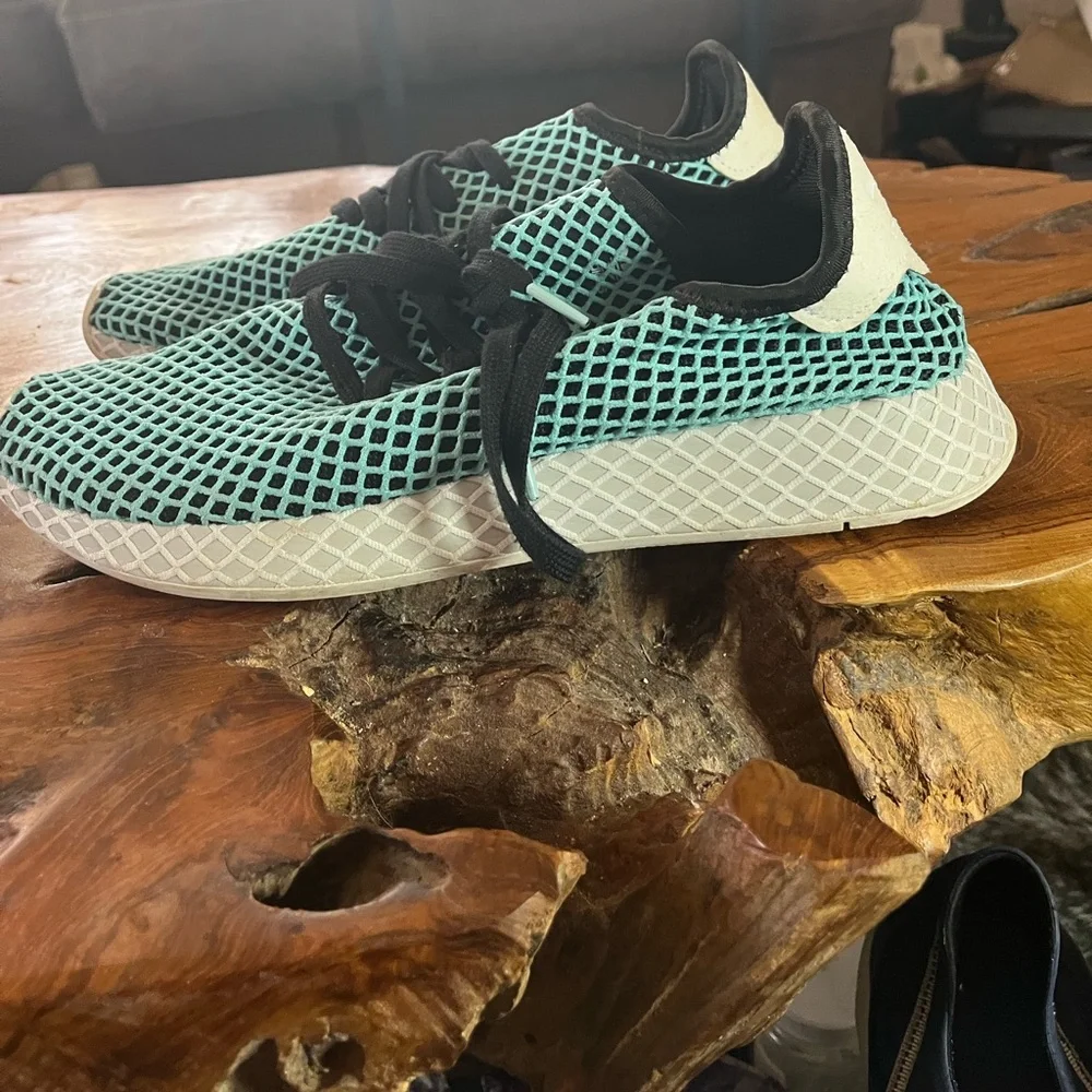 adidas modern lightweight